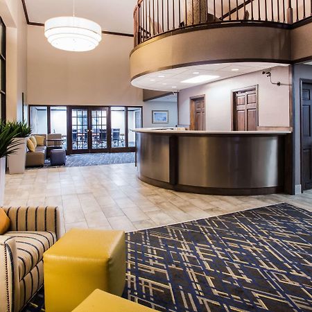 Baymont By Wyndham Madison West/Middleton Wi West Hotel Bagian luar foto